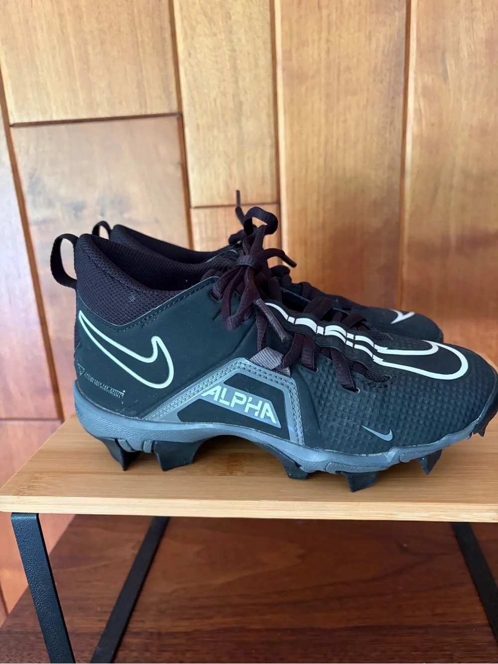 Nike Alpha Menace Kid’s 2Y Black & Gray Football Cleats CVO581
